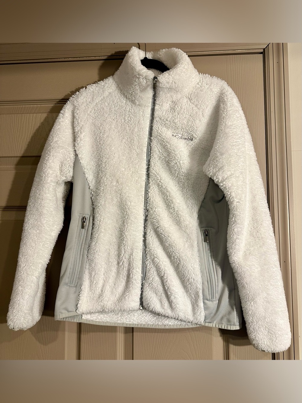 Columbia Women's Plush White Sherpa Jacket